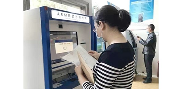 昆明出口贸易的四个阶段是什么？如何在每个阶段取得成功？